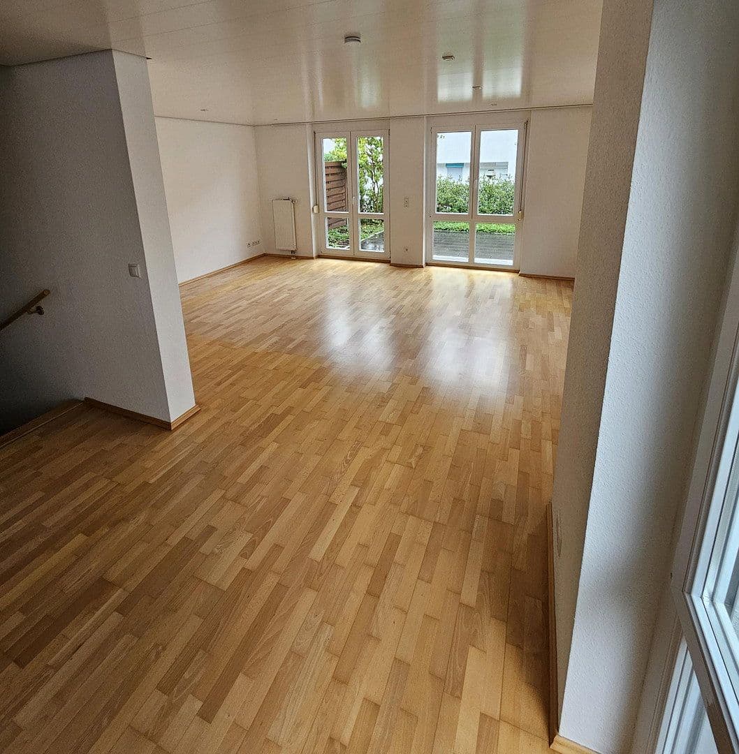 Pronájem domu 130 m², pozemek 190 m², Talstr. 21/6, Affalterbach, Bádensko-Württembersko Pronájem domu 130 m², pozemek 190 m², Talstr. 21/6, Affalterbach, Bádensko-Württembersko