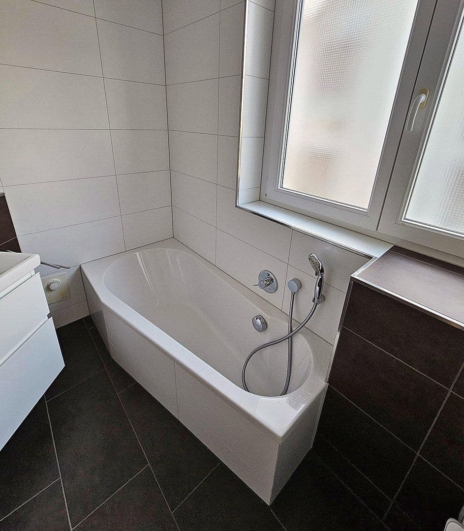 Pronájem domu 130 m², pozemek 190 m², Talstr. 21/6, Affalterbach, Bádensko-Württembersko Pronájem domu 130 m², pozemek 190 m², Talstr. 21/6, Affalterbach, Bádensko-Württembersko
