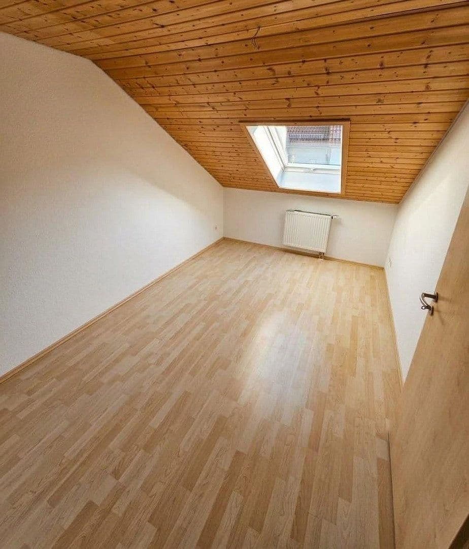 Pronájem domu 130 m², pozemek 190 m², Talstr. 21/6, Affalterbach, Bádensko-Württembersko Pronájem domu 130 m², pozemek 190 m², Talstr. 21/6, Affalterbach, Bádensko-Württembersko