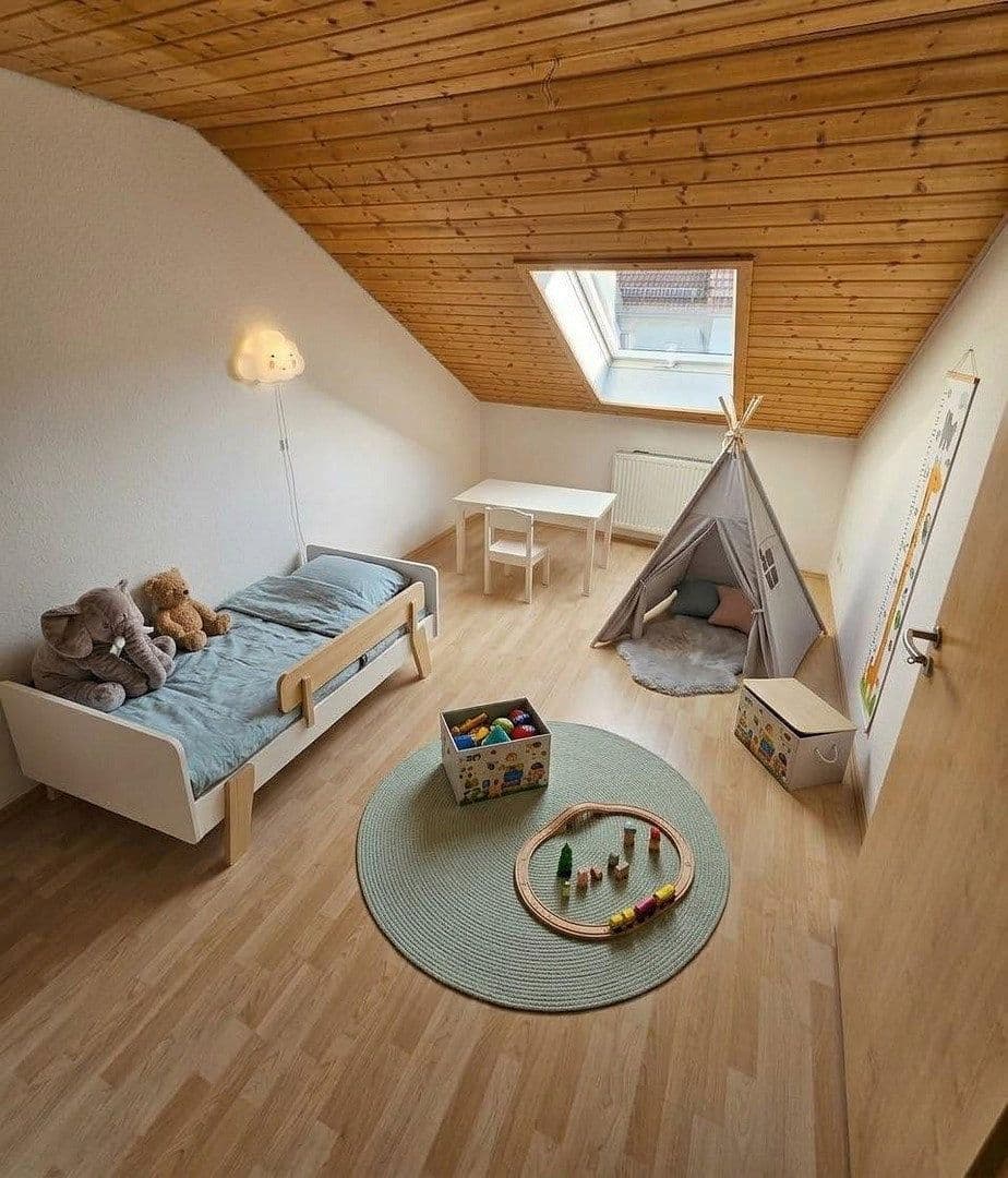 Pronájem domu 130 m², pozemek 190 m², Talstr. 21/6, Affalterbach, Bádensko-Württembersko Pronájem domu 130 m², pozemek 190 m², Talstr. 21/6, Affalterbach, Bádensko-Württembersko