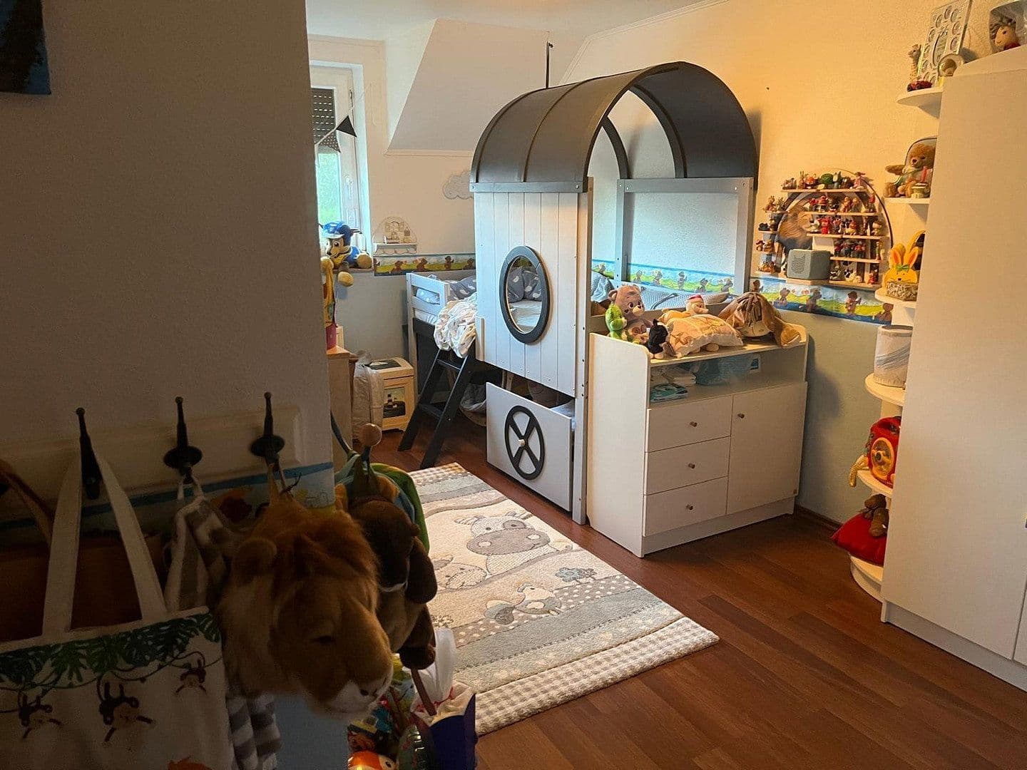 Prodej domu 103 m², pozemek 198 m², Henstedt-Ulzburg, Šlesvicko-Holštýnsko Prodej domu 103 m², pozemek 198 m², Henstedt-Ulzburg, Šlesvicko-Holštýnsko