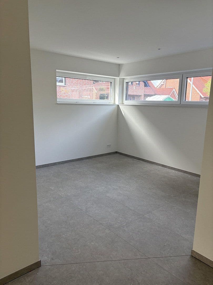 Pronájem domu 130 m², pozemek 345 m², Legden, Severní Porýní-Vestfálsko Pronájem domu 130 m², pozemek 345 m², Legden, Severní Porýní-Vestfálsko