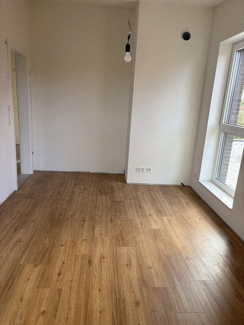 Pronájem domu 130 m², pozemek 345 m², Legden, Severní Porýní-Vestfálsko Pronájem domu 130 m², pozemek 345 m², Legden, Severní Porýní-Vestfálsko