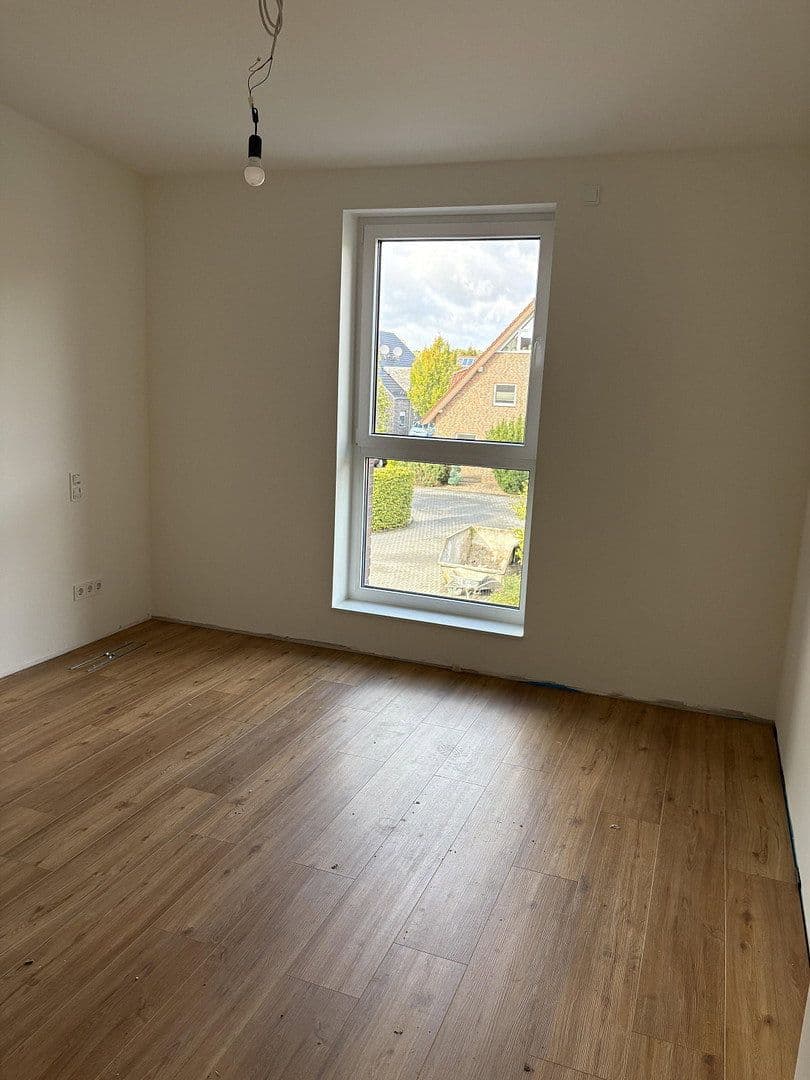 Pronájem domu 130 m², pozemek 345 m², Legden, Severní Porýní-Vestfálsko Pronájem domu 130 m², pozemek 345 m², Legden, Severní Porýní-Vestfálsko