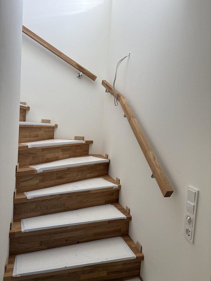Pronájem domu 130 m², pozemek 345 m², Legden, Severní Porýní-Vestfálsko Pronájem domu 130 m², pozemek 345 m², Legden, Severní Porýní-Vestfálsko