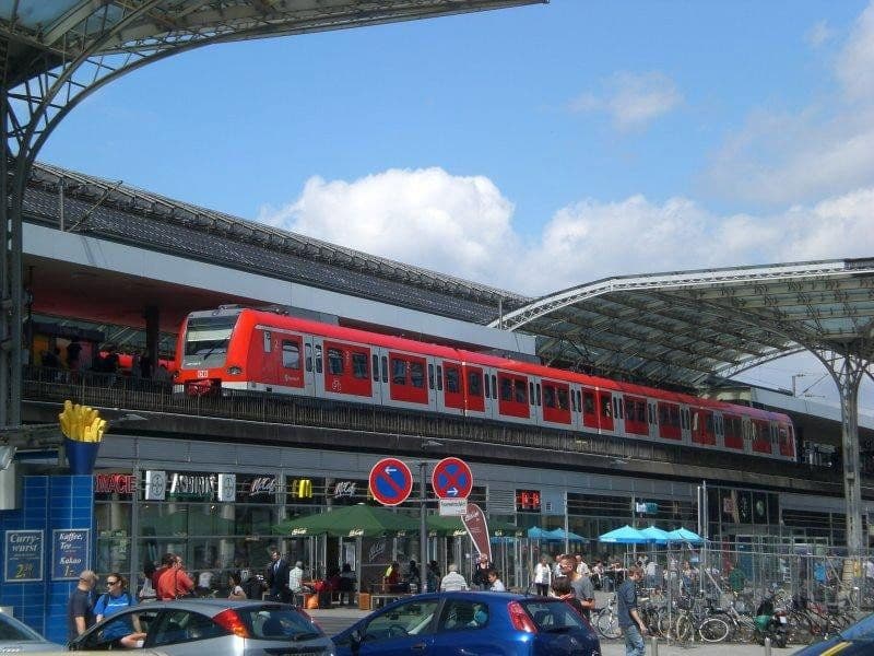 Pronájem bytu 1+1 30 m², Köln, Severní Porýní-Vestfálsko Pronájem bytu 1+1 30 m², Köln, Severní Porýní-Vestfálsko