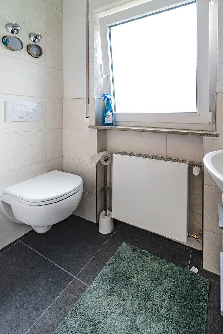 Prodej domu 194 m², pozemek 357 m², Stuttgart, Bádensko-Württembersko Prodej domu 194 m², pozemek 357 m², Stuttgart, Bádensko-Württembersko