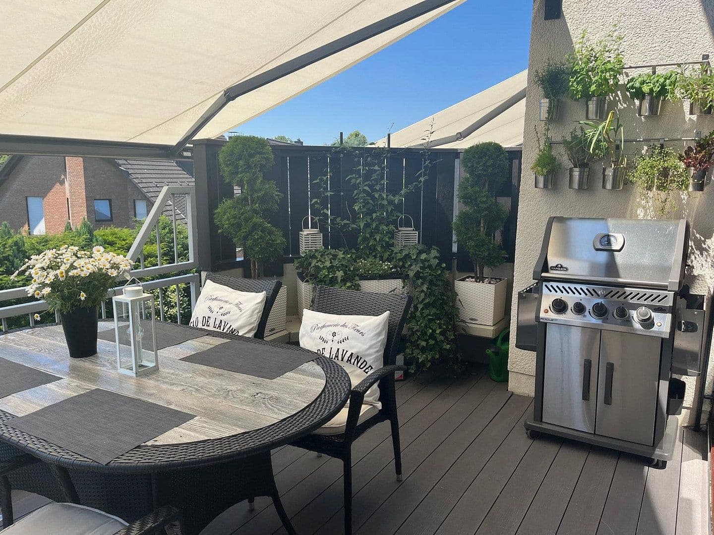 Prodej bytu 4+kk 141 m², Essen, Severní Porýní-Vestfálsko Prodej bytu 4+kk 141 m², Essen, Severní Porýní-Vestfálsko