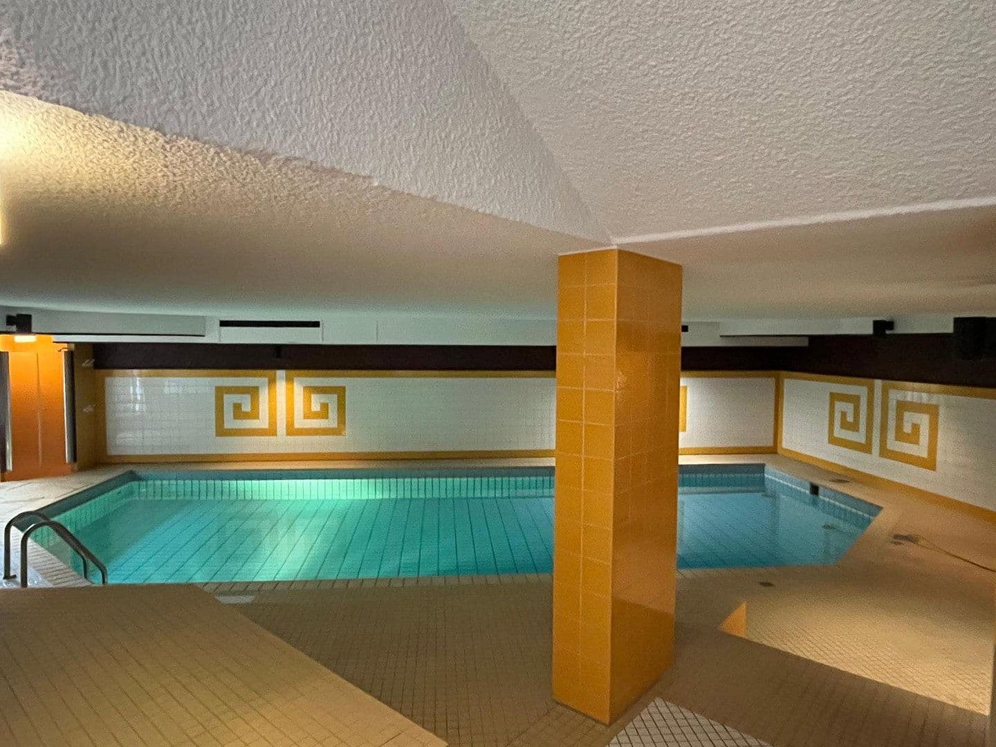 Prodej bytu 4+kk 141 m², Essen, Severní Porýní-Vestfálsko Prodej bytu 4+kk 141 m², Essen, Severní Porýní-Vestfálsko
