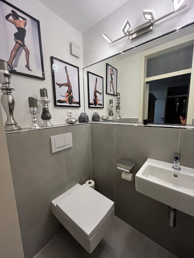 Prodej bytu 4+kk 141 m², Essen, Severní Porýní-Vestfálsko Prodej bytu 4+kk 141 m², Essen, Severní Porýní-Vestfálsko