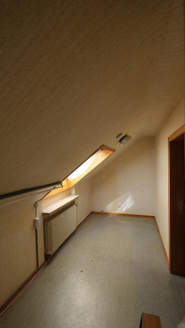 Prodej domu 113 m², pozemek 1.087 m², Euskirchen, Severní Porýní-Vestfálsko Prodej domu 113 m², pozemek 1.087 m², Euskirchen, Severní Porýní-Vestfálsko