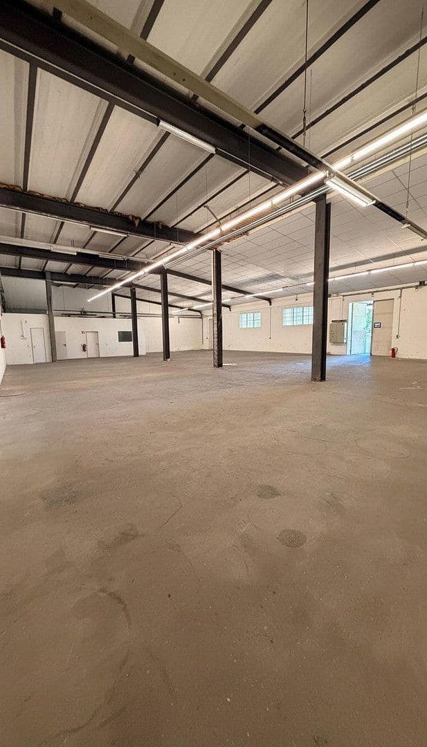 Pronájem nebytového prostoru 663 m², Aluminiumstraße 1, Töging, Bavorsko Pronájem nebytového prostoru 663 m², Aluminiumstraße 1, Töging, Bavorsko