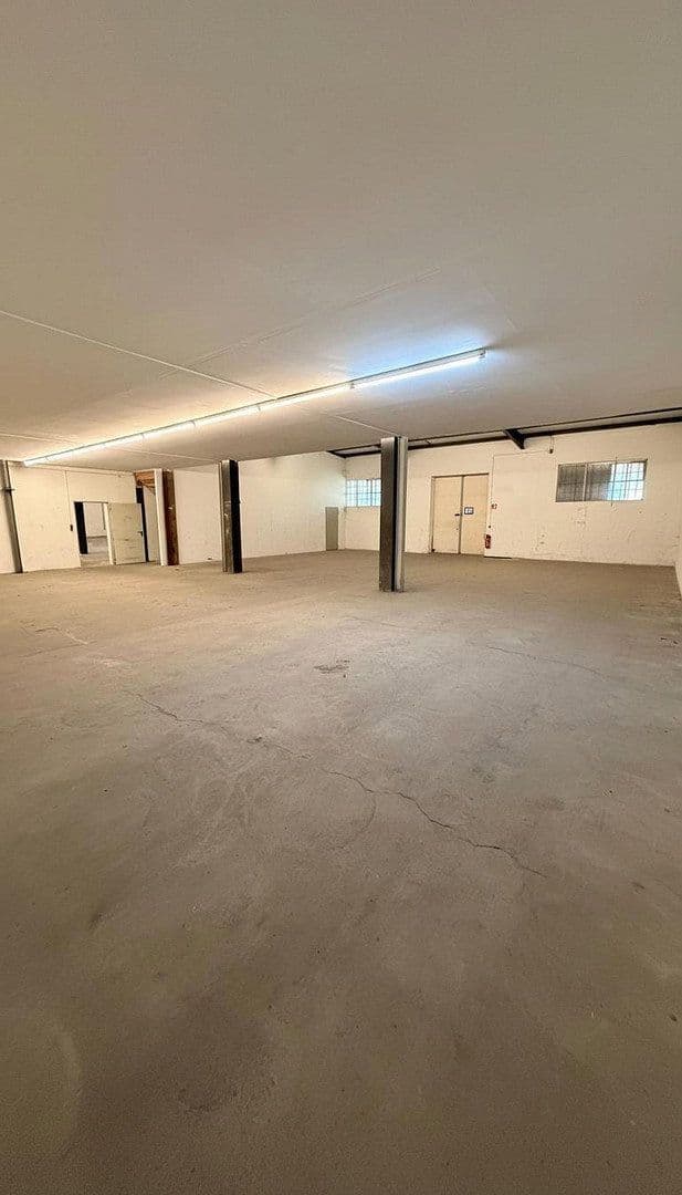 Pronájem nebytového prostoru 663 m², Aluminiumstraße 1, Töging, Bavorsko Pronájem nebytového prostoru 663 m², Aluminiumstraße 1, Töging, Bavorsko