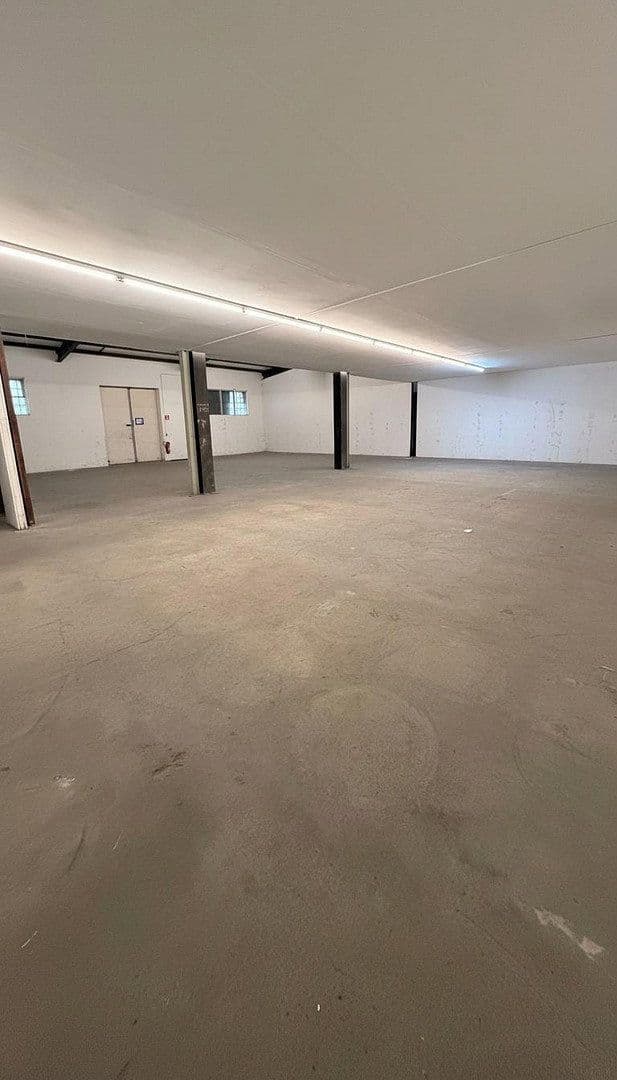 Pronájem nebytového prostoru 663 m², Aluminiumstraße 1, Töging, Bavorsko Pronájem nebytového prostoru 663 m², Aluminiumstraße 1, Töging, Bavorsko