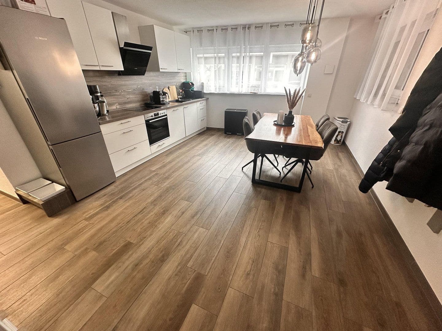 Prodej bytu 3+1 84 m², Karlsruher Straße 47, Pfinztal, Bádensko-Württembersko Prodej bytu 3+1 84 m², Karlsruher Straße 47, Pfinztal, Bádensko-Württembersko