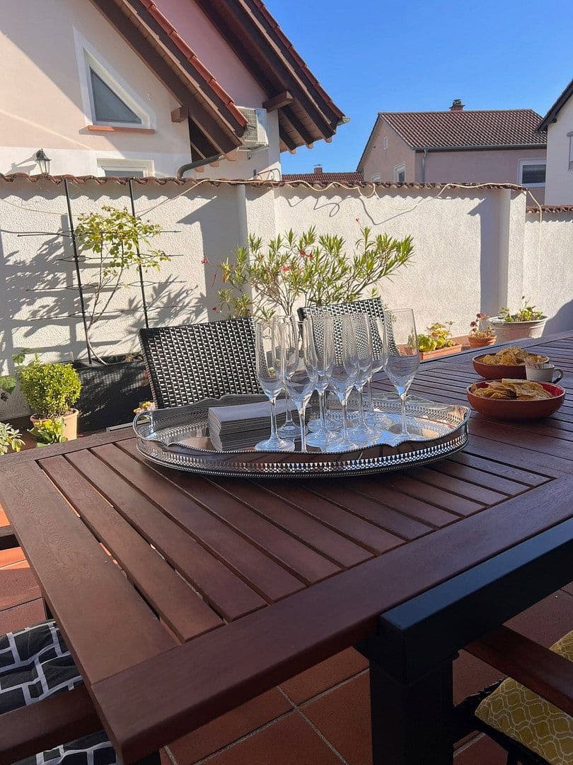 Prodej domu 220 m², pozemek 462 m², Lingenfeld, Porýní-Falc Prodej domu 220 m², pozemek 462 m², Lingenfeld, Porýní-Falc