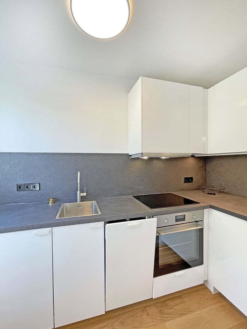 Prodej bytu 1+1 32 m², Berlin, Berlín Prodej bytu 1+1 32 m², Berlin, Berlín