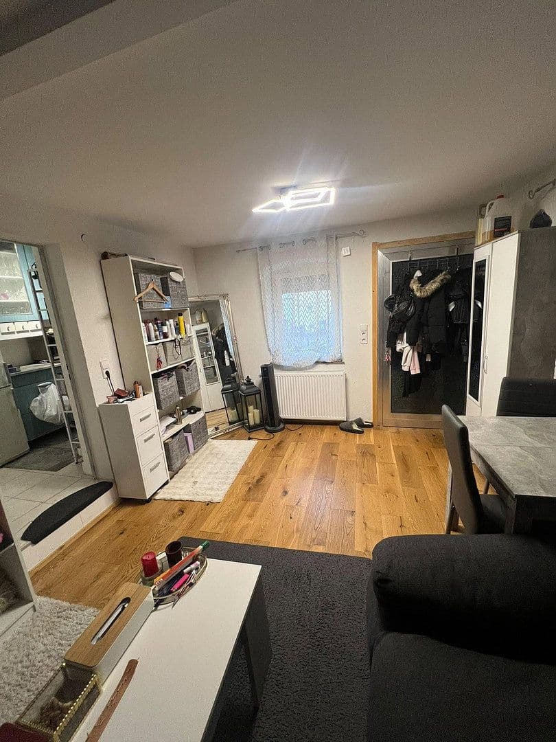 Pronájem bytu 2+1 38 m², Waiblingen, Bádensko-Württembersko Pronájem bytu 2+1 38 m², Waiblingen, Bádensko-Württembersko