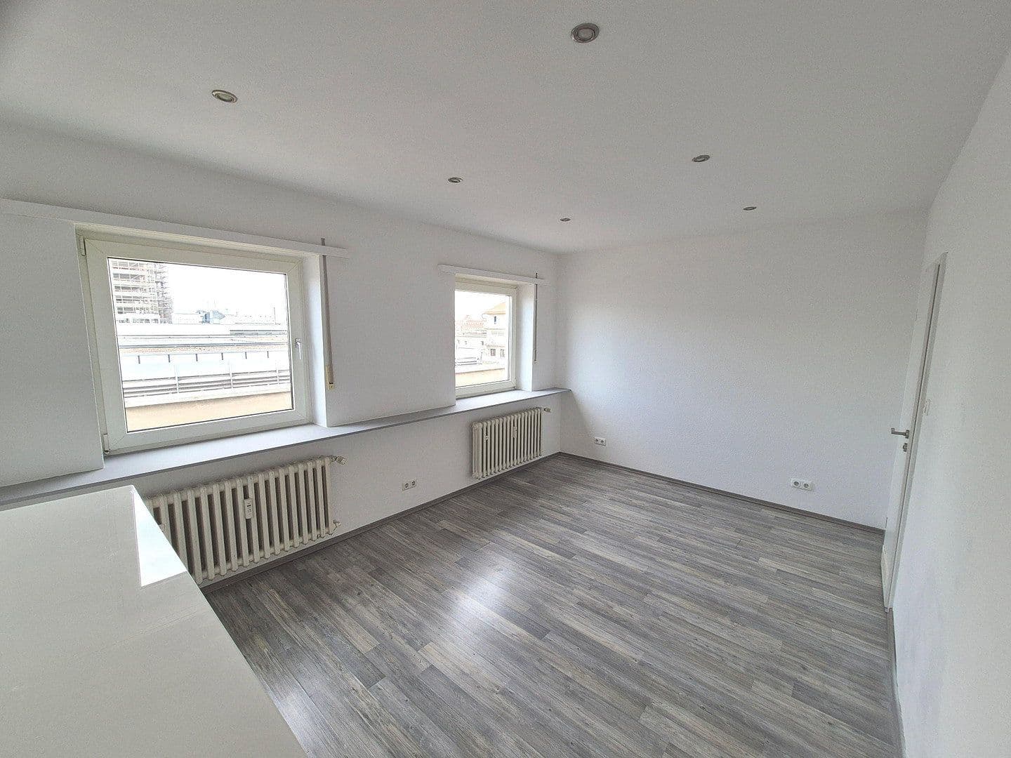Pronájem kanceláře 22 m², Schulstraße, Ludwigshafen am Rhein, Porýní-Falc Pronájem kanceláře 22 m², Schulstraße, Ludwigshafen am Rhein, Porýní-Falc