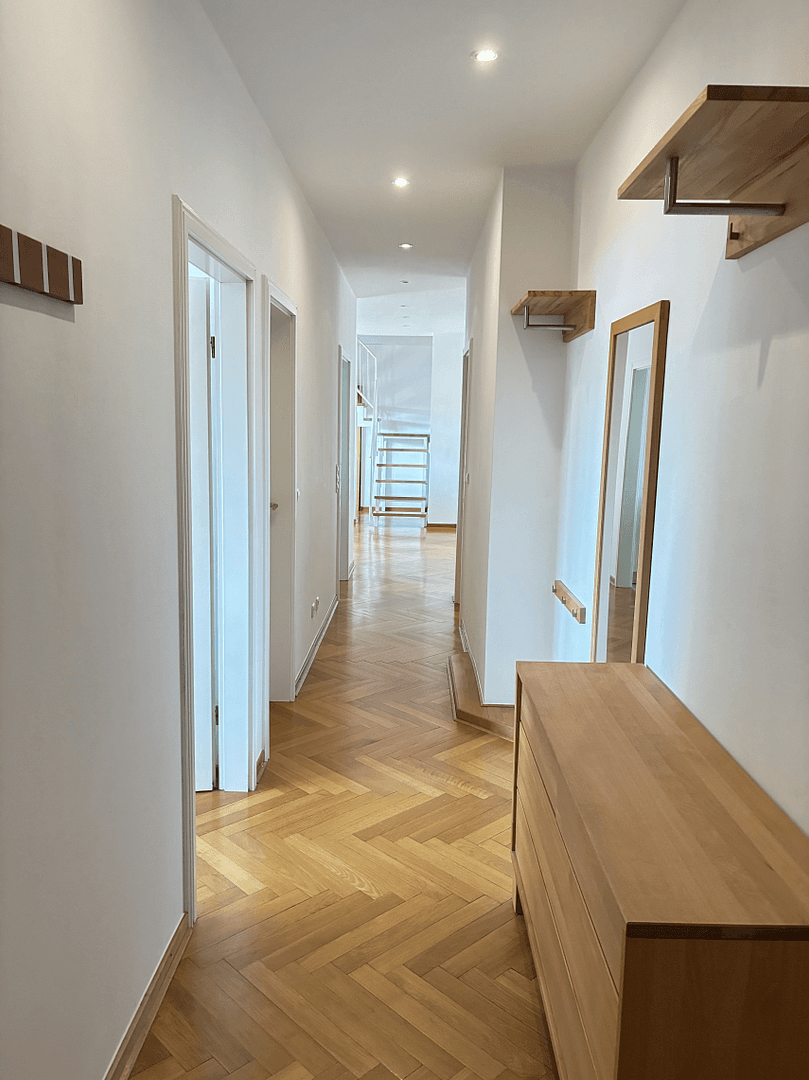 Prodej bytu 3+kk 117 m², Deidesheimer Straße 9, Berlin, Berlín Prodej bytu 3+kk 117 m², Deidesheimer Straße 9, Berlin, Berlín