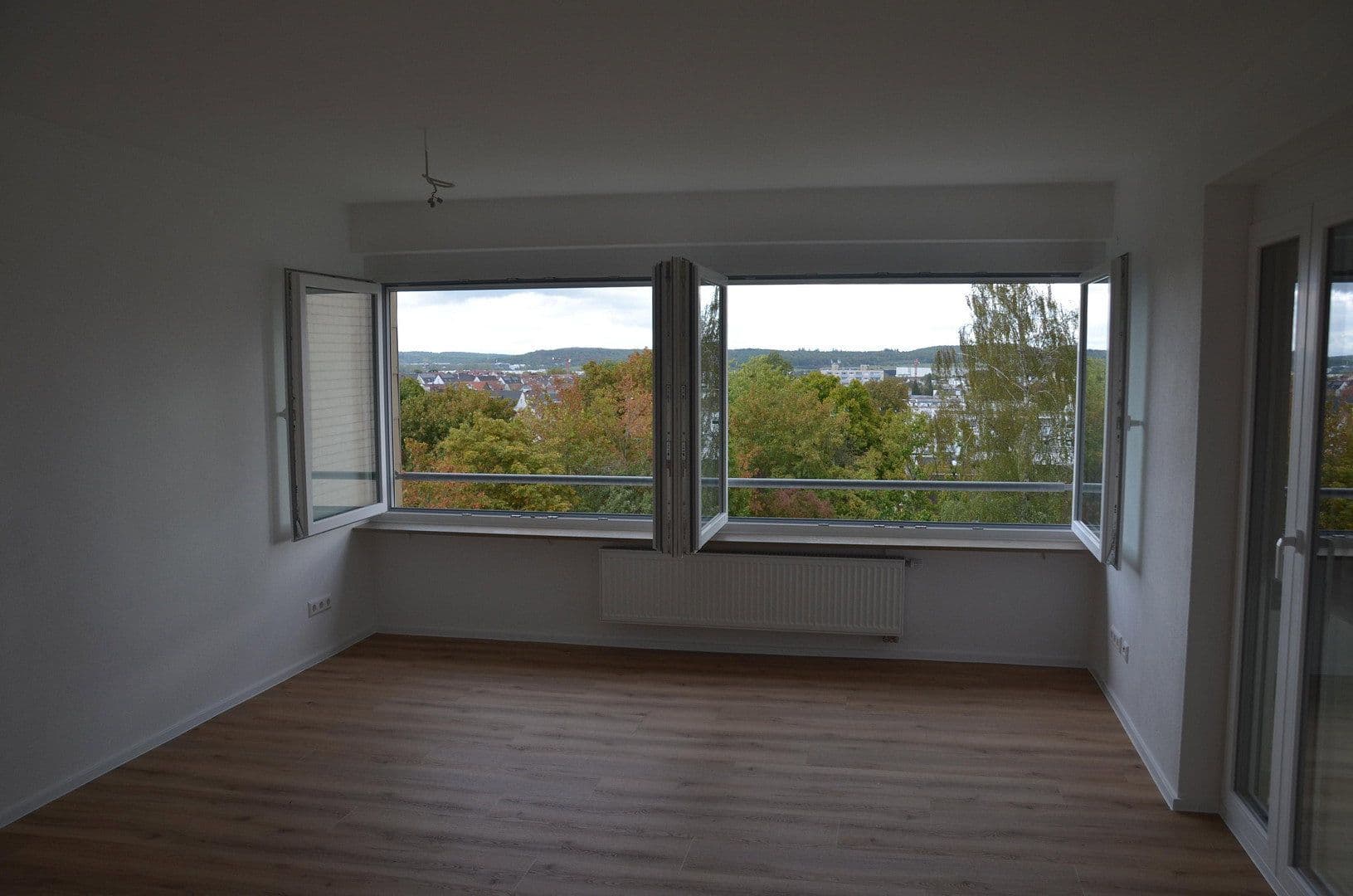 Prodej bytu 3+1 81 m², Gärtringen, Bádensko-Württembersko Prodej bytu 3+1 81 m², Gärtringen, Bádensko-Württembersko