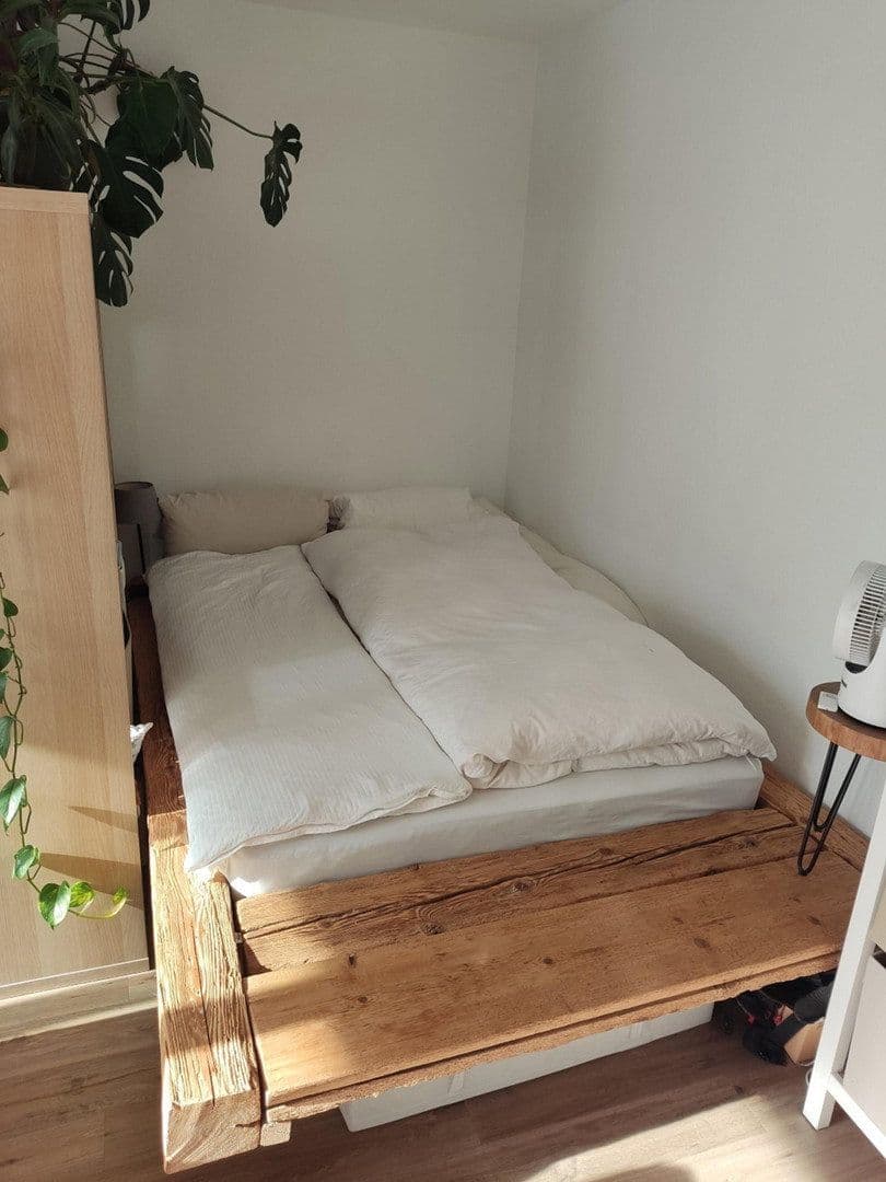 Pronájem bytu 1+1 27 m², Marie-Curie-Straße 40, Freiburg im Breisgau, Bádensko-Württembersko Pronájem bytu 1+1 27 m², Marie-Curie-Straße 40, Freiburg im Breisgau, Bádensko-Württembersko