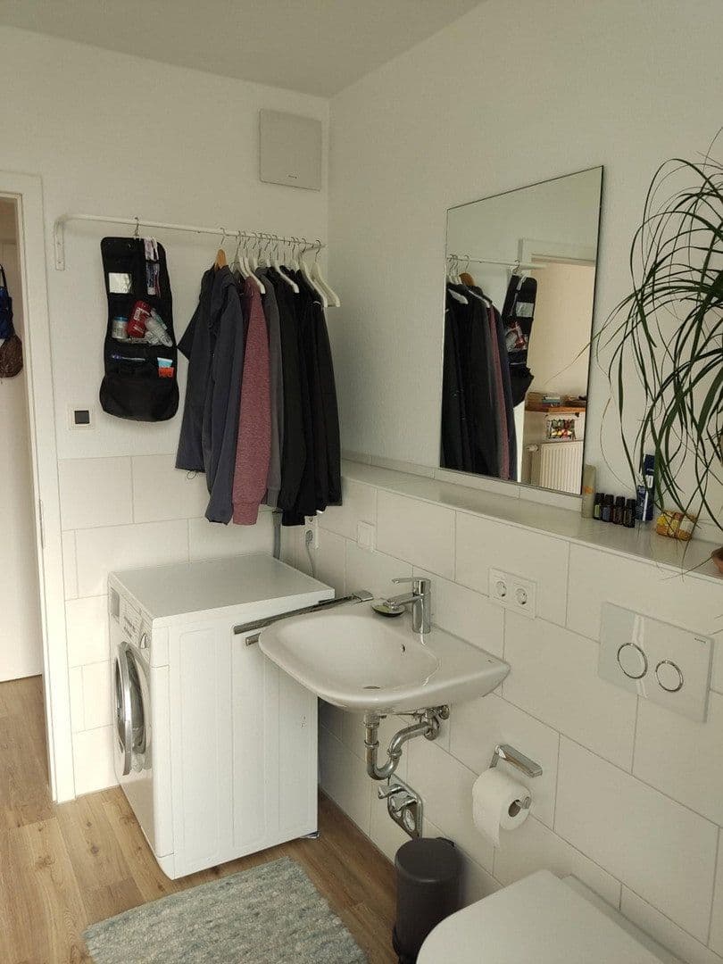 Pronájem bytu 1+1 27 m², Marie-Curie-Straße 40, Freiburg im Breisgau, Bádensko-Württembersko Pronájem bytu 1+1 27 m², Marie-Curie-Straße 40, Freiburg im Breisgau, Bádensko-Württembersko