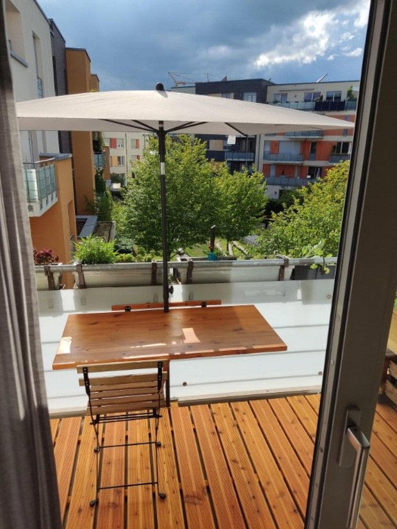 Pronájem bytu 1+1 27 m², Marie-Curie-Straße 40, Freiburg im Breisgau, Bádensko-Württembersko Pronájem bytu 1+1 27 m², Marie-Curie-Straße 40, Freiburg im Breisgau, Bádensko-Württembersko