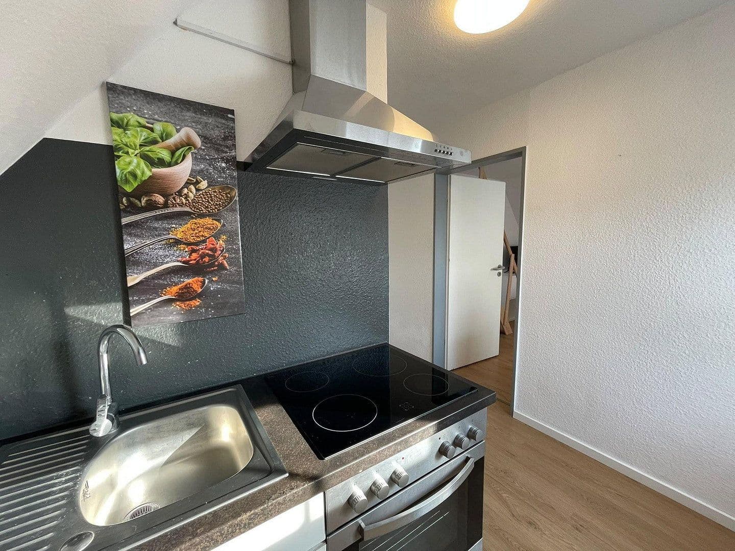 Prodej domu 238 m², pozemek 666 m², Bad Zwischenahn, Dolní Sasko Prodej domu 238 m², pozemek 666 m², Bad Zwischenahn, Dolní Sasko