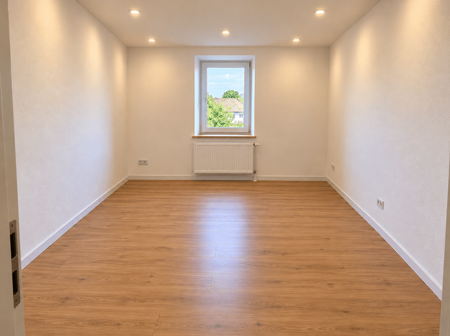 Pronájem bytu 4+1 67 m², Westliche Stadtmauerstraße 6, Erlangen, Bavorsko Pronájem bytu 4+1 67 m², Westliche Stadtmauerstraße 6, Erlangen, Bavorsko