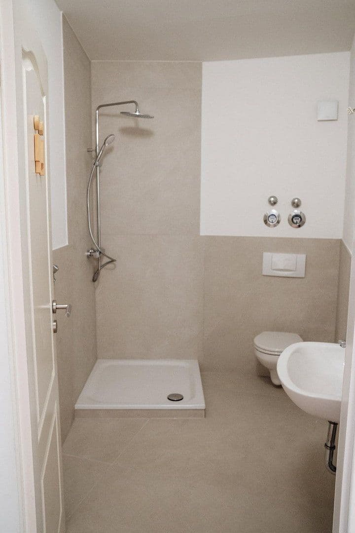 Prodej bytu 3+1 83 m², Schlüsselgasse 4, Bingen am Rhein, Porýní-Falc Prodej bytu 3+1 83 m², Schlüsselgasse 4, Bingen am Rhein, Porýní-Falc