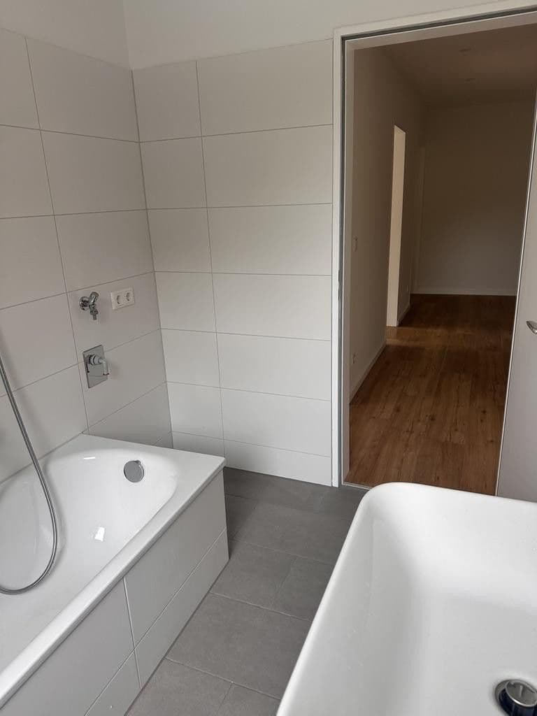 Pronájem bytu 3+1 79 m², Pöcking - Possenhofen, Bavorsko Pronájem bytu 3+1 79 m², Pöcking - Possenhofen, Bavorsko