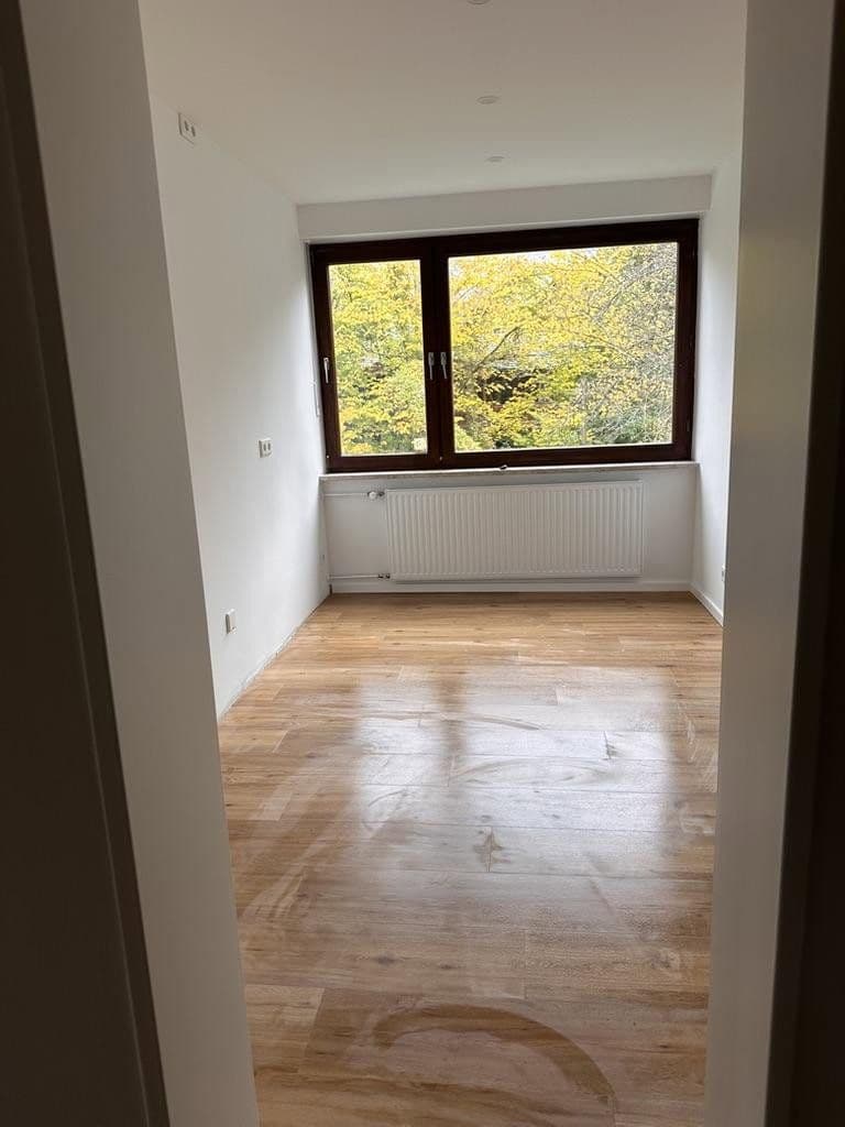 Pronájem bytu 3+1 79 m², Pöcking - Possenhofen, Bavorsko Pronájem bytu 3+1 79 m², Pöcking - Possenhofen, Bavorsko