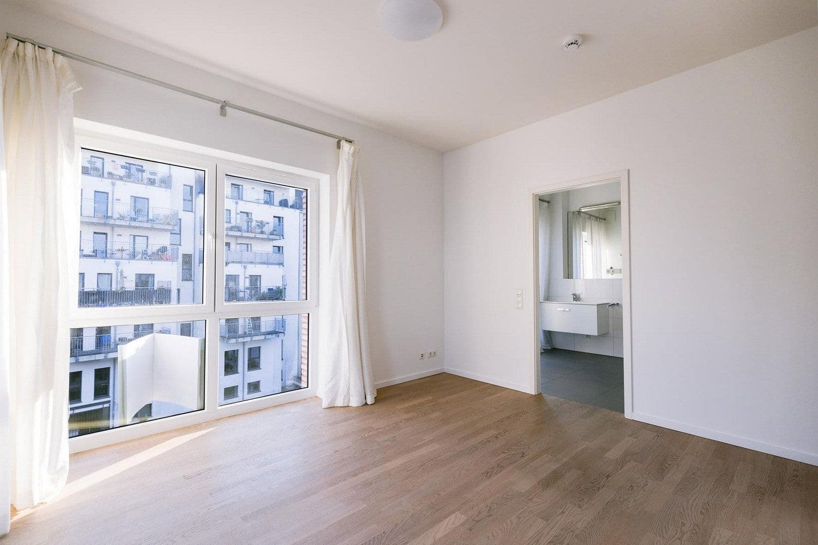 Prodej bytu 4+1 138 m², Hamburg, Hamburg Prodej bytu 4+1 138 m², Hamburg, Hamburg