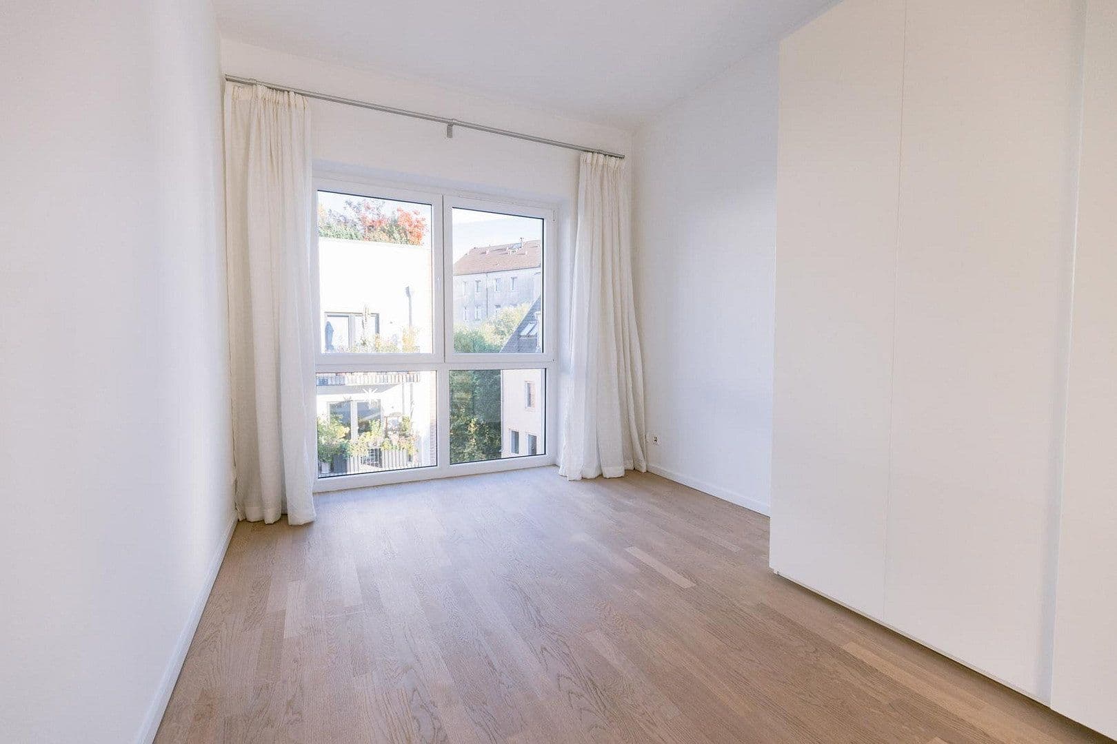 Prodej bytu 4+1 138 m², Hamburg, Hamburg Prodej bytu 4+1 138 m², Hamburg, Hamburg