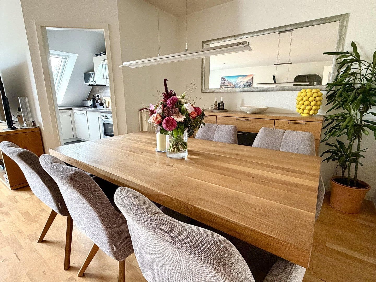 Prodej bytu 2+kk 74 m², Ferdinandstraße 14, Düsseldorf, Severní Porýní-Vestfálsko Prodej bytu 2+kk 74 m², Ferdinandstraße 14, Düsseldorf, Severní Porýní-Vestfálsko