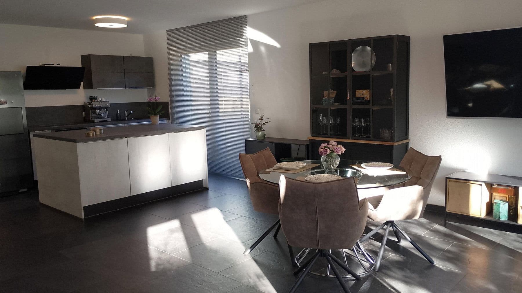 Prodej bytu 3+kk 88 m², Koblenz, Porýní-Falc Prodej bytu 3+kk 88 m², Koblenz, Porýní-Falc