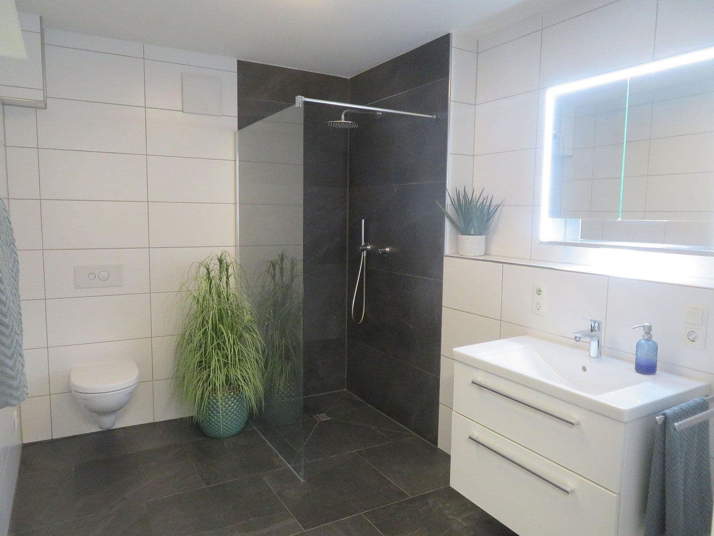 Prodej bytu 3+kk 88 m², Koblenz, Porýní-Falc Prodej bytu 3+kk 88 m², Koblenz, Porýní-Falc