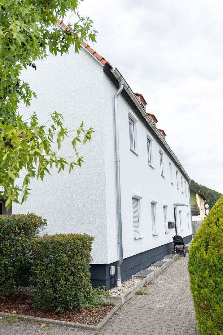 Prodej bytu 4+1 75 m², Unterer Giebelweg 1, Laudenbach, Bavorsko Prodej bytu 4+1 75 m², Unterer Giebelweg 1, Laudenbach, Bavorsko