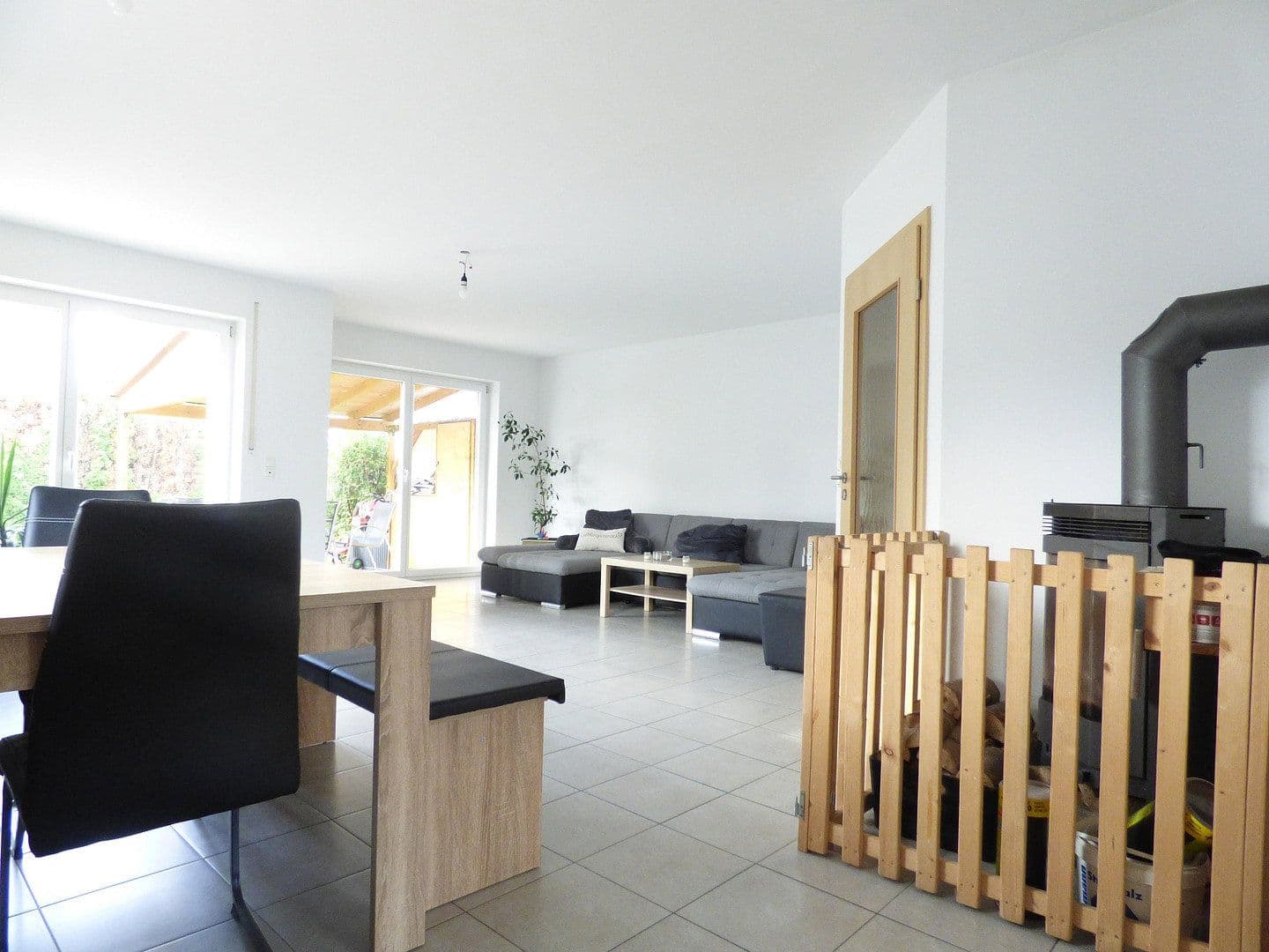 Prodej domu 136 m², pozemek 281 m², Königsbrunn, Bavorsko Prodej domu 136 m², pozemek 281 m², Königsbrunn, Bavorsko