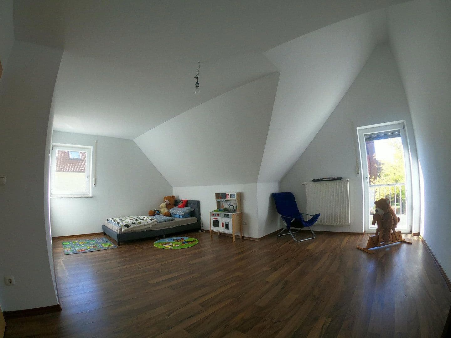 Prodej domu 136 m², pozemek 281 m², Königsbrunn, Bavorsko Prodej domu 136 m², pozemek 281 m², Königsbrunn, Bavorsko