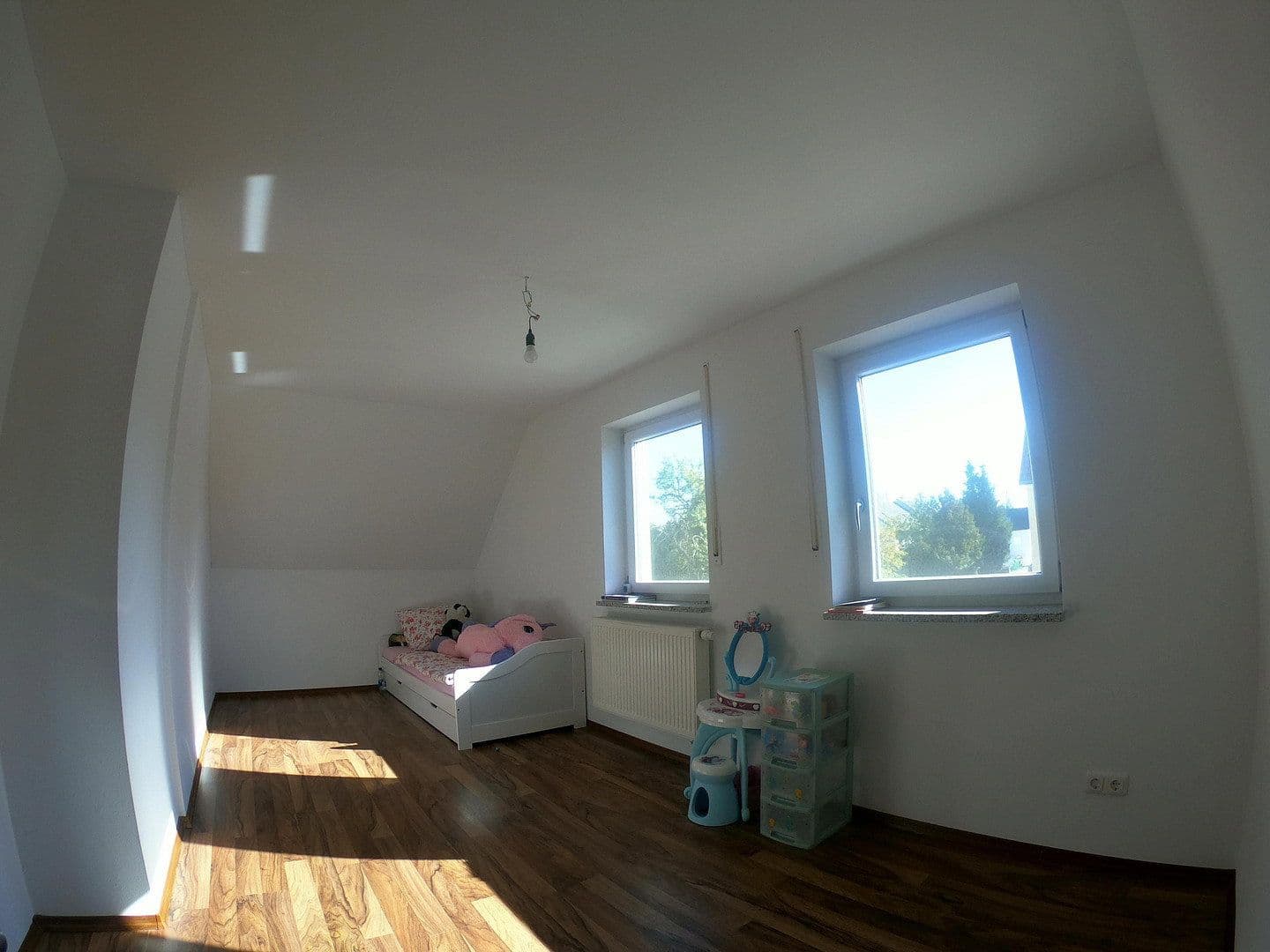 Prodej domu 136 m², pozemek 281 m², Königsbrunn, Bavorsko Prodej domu 136 m², pozemek 281 m², Königsbrunn, Bavorsko