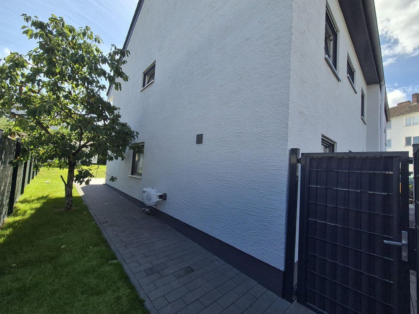 Prodej domu 149 m², pozemek 320 m², Kirchberg, Porýní-Falc Prodej domu 149 m², pozemek 320 m², Kirchberg, Porýní-Falc