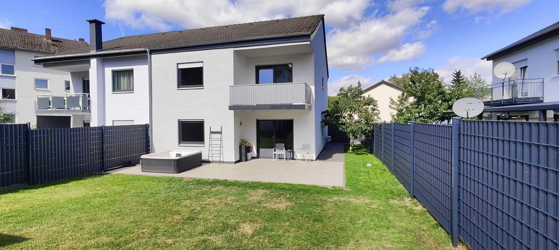 Prodej domu 149 m², pozemek 320 m², Kirchberg, Porýní-Falc Prodej domu 149 m², pozemek 320 m², Kirchberg, Porýní-Falc