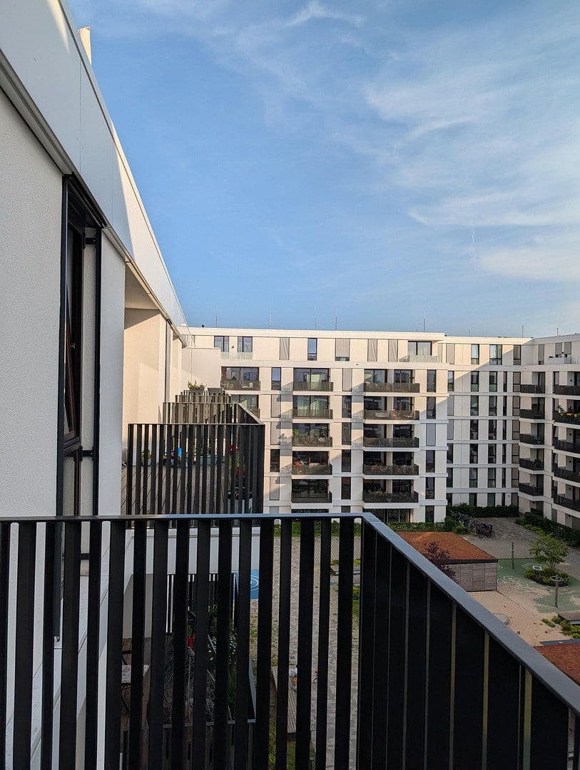 Pronájem bytu 2+1 56 m², Fritz-Riedel-Straße 16, Berlin, Berlín Pronájem bytu 2+1 56 m², Fritz-Riedel-Straße 16, Berlin, Berlín