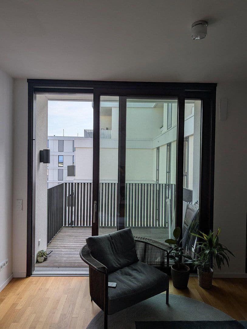 Pronájem bytu 2+1 56 m², Fritz-Riedel-Straße 16, Berlin, Berlín Pronájem bytu 2+1 56 m², Fritz-Riedel-Straße 16, Berlin, Berlín