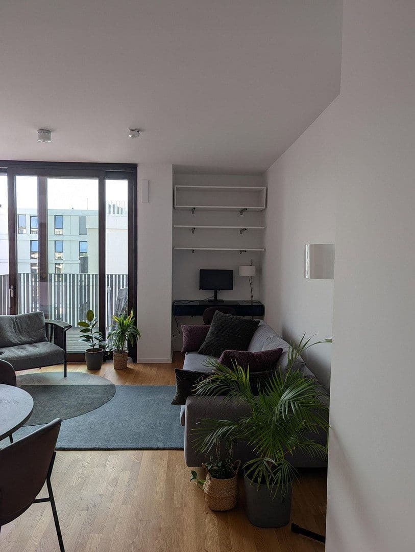 Pronájem bytu 2+1 56 m², Fritz-Riedel-Straße 16, Berlin, Berlín Pronájem bytu 2+1 56 m², Fritz-Riedel-Straße 16, Berlin, Berlín