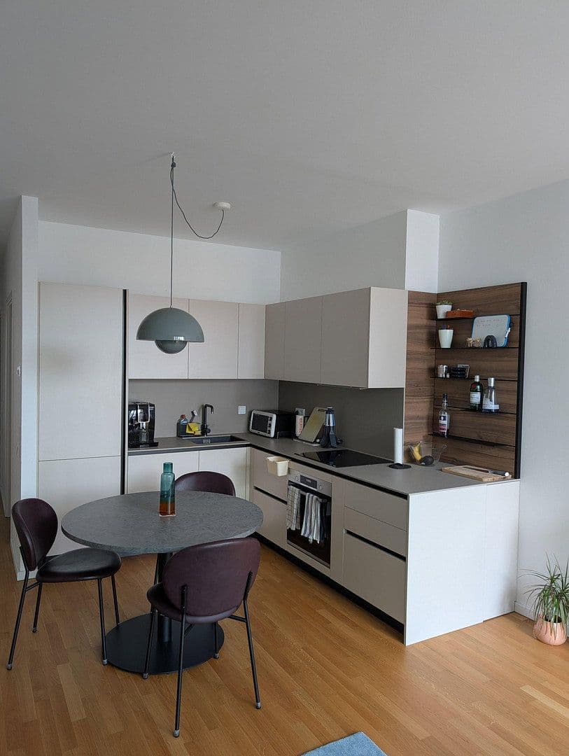 Pronájem bytu 2+1 56 m², Fritz-Riedel-Straße 16, Berlin, Berlín Pronájem bytu 2+1 56 m², Fritz-Riedel-Straße 16, Berlin, Berlín