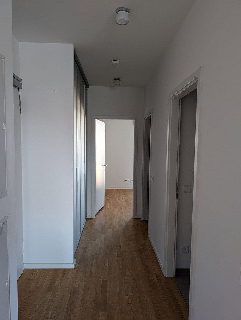 Pronájem bytu 2+1 56 m², Fritz-Riedel-Straße 16, Berlin, Berlín Pronájem bytu 2+1 56 m², Fritz-Riedel-Straße 16, Berlin, Berlín