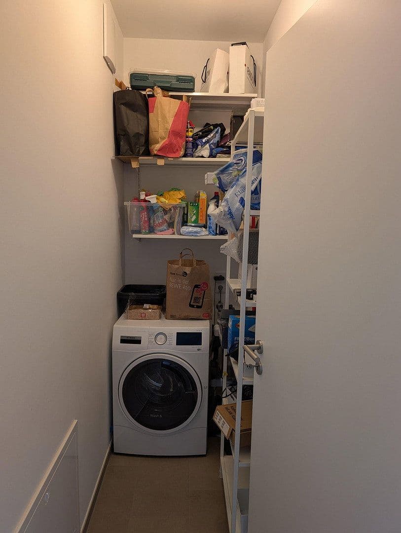 Pronájem bytu 2+1 56 m², Fritz-Riedel-Straße 16, Berlin, Berlín Pronájem bytu 2+1 56 m², Fritz-Riedel-Straße 16, Berlin, Berlín